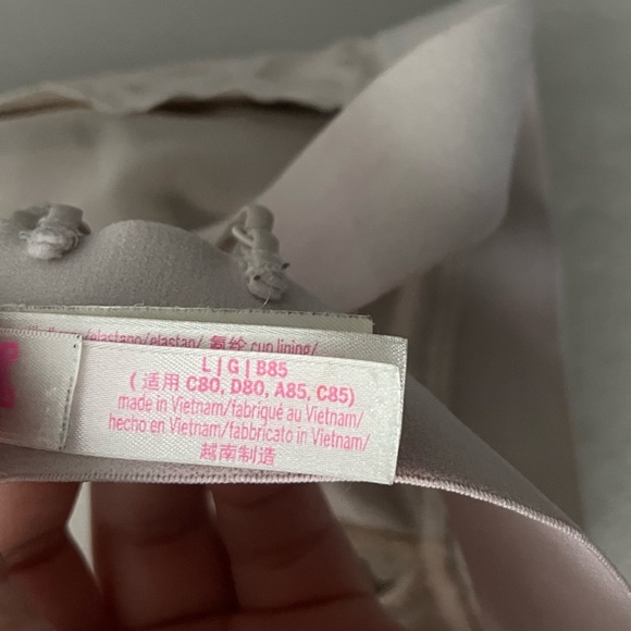 Victoria’s Secret PINK Cream Lace Strappy Back Bra Size Large - Picture 7 of 7